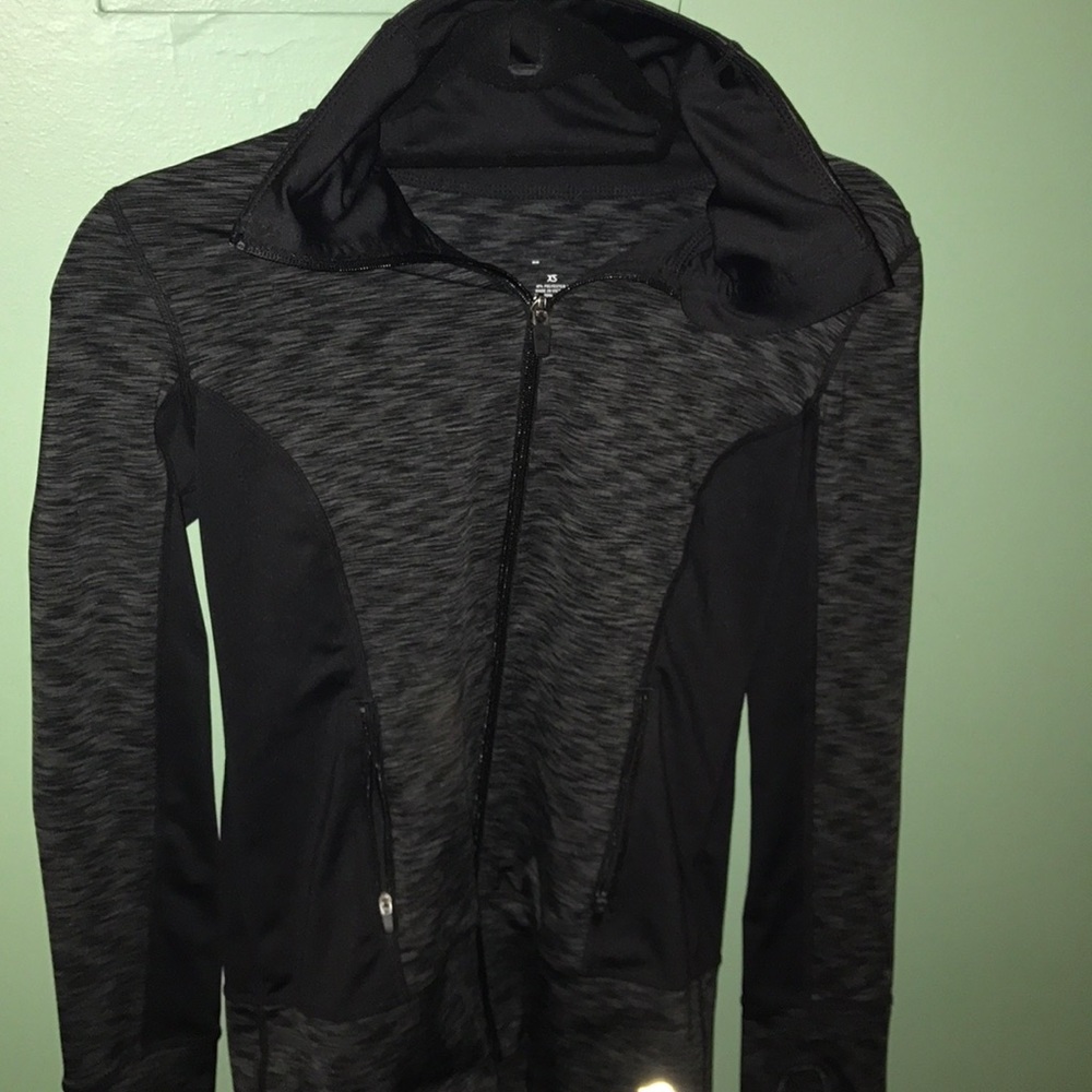 XS zip up jacket